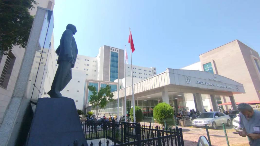 Antalya’da Atatürk Heykeli Artık Özgür! 2